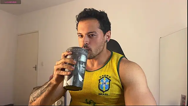 Snapshot of Lucasfit24 chatting on 19, 6, 2026 Lucasfit24 online show from 19, 6, 2026