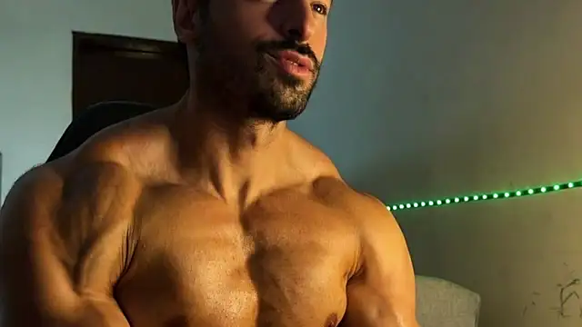 Snapshot of Lucasfit24 chatting on 23, 7, 2026 Lucasfit24 online show from 23, 7, 2026