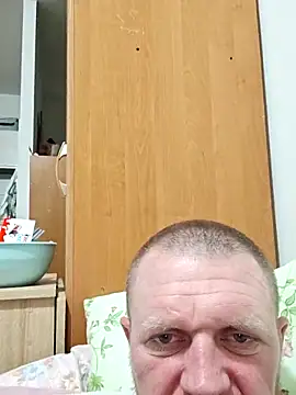 RUUsslan1203 online show from 18, 4, 2026