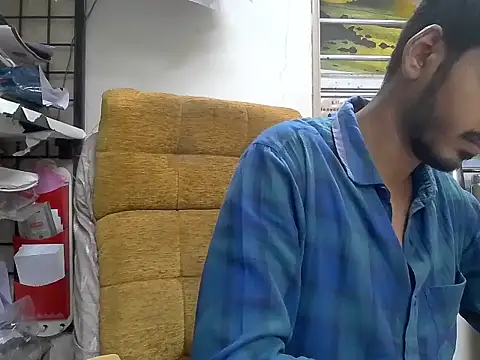 cute modell online show from 8, 11, 2025