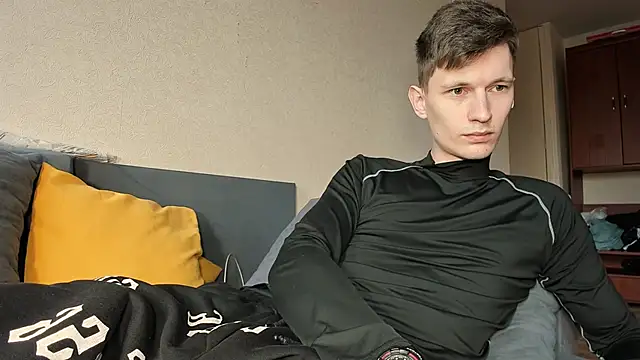 Snapshot of Kevin_Hornyyy chatting on 18, 6, 2026 Kevin Hornyyy online show from 18, 6, 2026