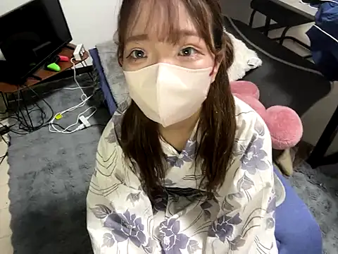 omochi chan oo online show from 5, 10, 2025