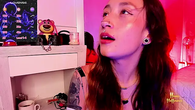 coral jonesss online show from 13, 10, 2025