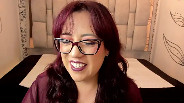 Victoria Adamns online show from 8, 11, 2025