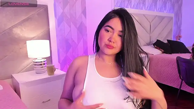 Snapshot of Sara__collins__ chatting on 25, 1, 2025 Sara collins online show from 25, 1, 2025