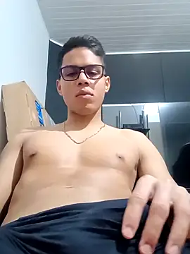 Snapshot of HornyTiger744 chatting on 5, 2, 2026 HornyTiger744 online show from 5, 2, 2026