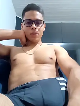 Snapshot of HornyTiger744 chatting on 26, 2, 2026 HornyTiger744 online show from 26, 2, 2026