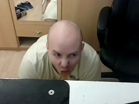 Snapshot of dirtykinkyslut chatting on 3, 12, 2025 dirtykinkyslut online show from 3, 12, 2025