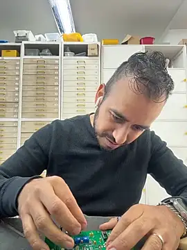 leonardohot1987 online show from 4, 12, 2025