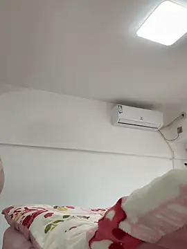 Hey-Cute online show from 16, 11, 2025