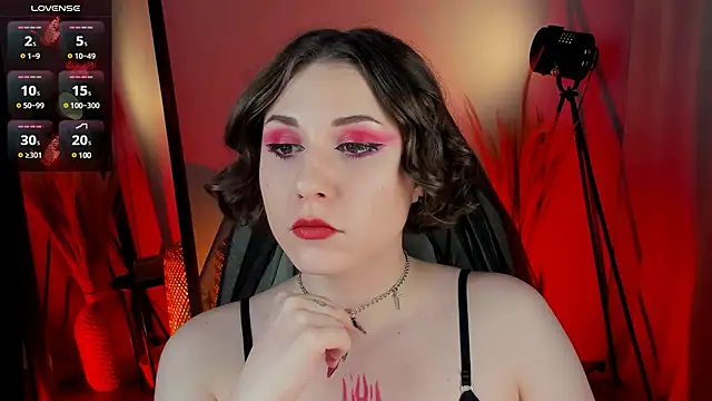 Eva Moss  online show from 23, 1, 2025