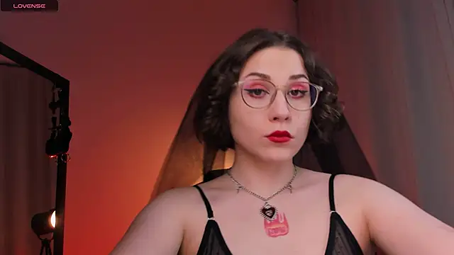 Eva Moss  online show from 19, 2, 2025