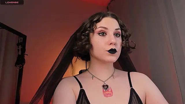 Eva Moss  online show from 20, 2, 2025