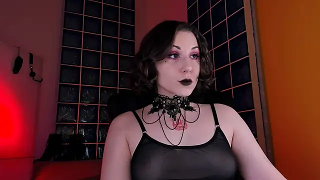 Eva Moss  online show from 29, 9, 2025