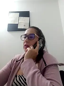 CHARLOTTE 1711 online show from 6, 2, 2025