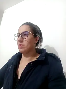 CHARLOTTE 1711 online show from 6, 3, 2025