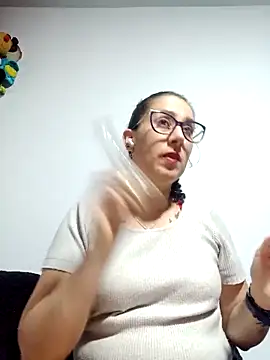 CHARLOTTE 1711 online show from 10, 10, 2025