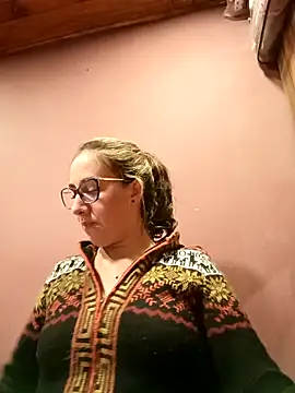 CHARLOTTE 1711 online show from 28, 4, 2026