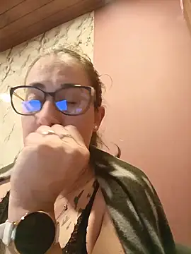 Snapshot of CHARLOTTE_1711 chatting on 26, 5, 2026 CHARLOTTE 1711 online show from 26, 5, 2026