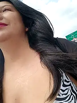 Melyy Edii online show from 1, 3, 2025