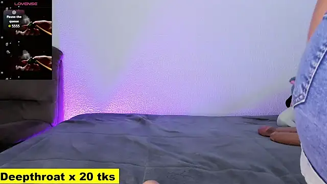 aurora-deepthroat online show from 22, 3, 2026