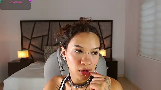 ilitzy cardona online show from 27, 9, 2025