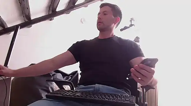 hairyncuteass online show from 11, 1, 2025