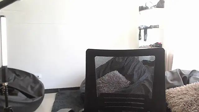 hairyncuteass online show from 14, 1, 2025