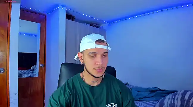 Snapshot of austinoficial chatting on 23, 2, 2025 austinoficial online show from 23, 2, 2025