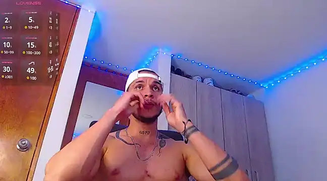 Snapshot of austinoficial chatting on 25, 2, 2025 austinoficial online show from 25, 2, 2025