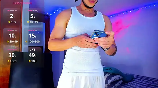 Snapshot of austinoficial chatting on 28, 2, 2025 austinoficial online show from 28, 2, 2025