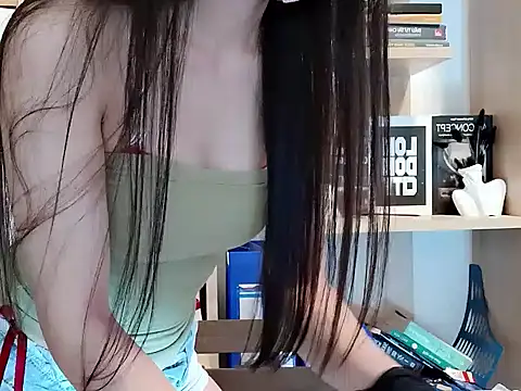 Lush-Office online show from 16, 10, 2025