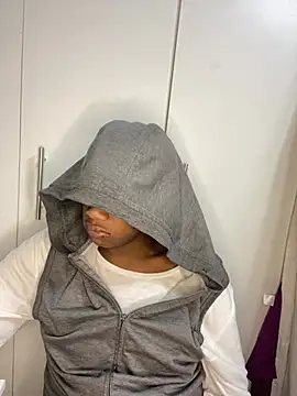 snotLoud online show from 25, 2, 2025