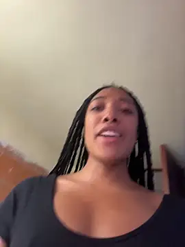 Snapshot of esmeralda-bk chatting on 5, 5, 2026 esmeralda-bk online show from 5, 5, 2026