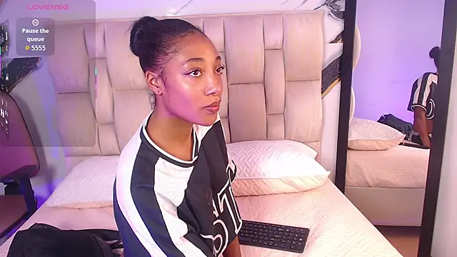 Snapshot of esmeralda-bk chatting on 29, 5, 2026 esmeralda-bk online show from 29, 5, 2026