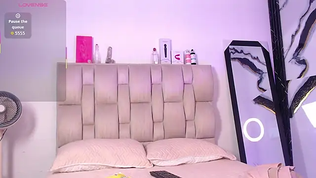 Snapshot of esmeralda-bk chatting on 3, 6, 2026 esmeralda-bk online show from 3, 6, 2026
