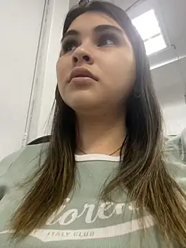 Aitana Hilton  online show from 9, 10, 2025