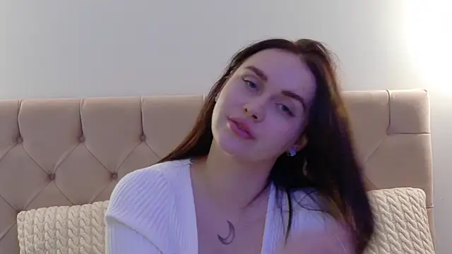 Lilliana Moon online show from 19, 1, 2025