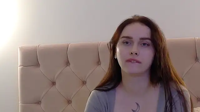 Lilliana Moon online show from 28, 1, 2025