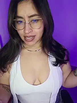 Snapshot of AnonymousGirl chatting on 10, 7, 2026 AnonymousGirl online show from 10, 7, 2026