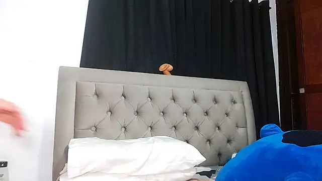 Snapshot of sweethoneytsx chatting on 28, 9, 2025 sweethoneytsx online show from 28, 9, 2025