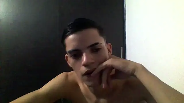 Latinos 2001 online show from 9, 5, 2026