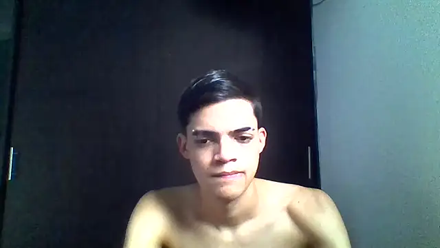 Latinos 2001 online show from 17, 5, 2026