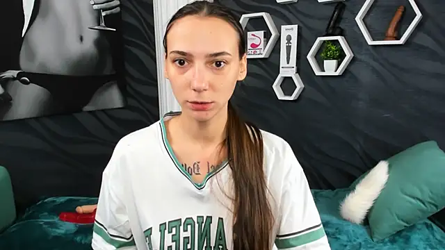 annabishop online show from 27, 1, 2025