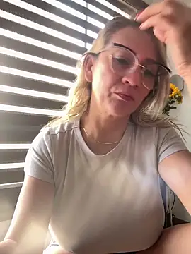 AtheneaRusell online show from 19, 12, 2025