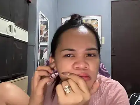 SophiaCourthaway online show from 17, 1, 2026