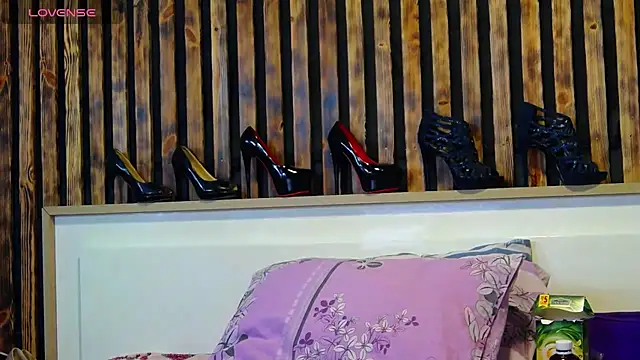 Tory Lovi online show from 26, 2, 2026