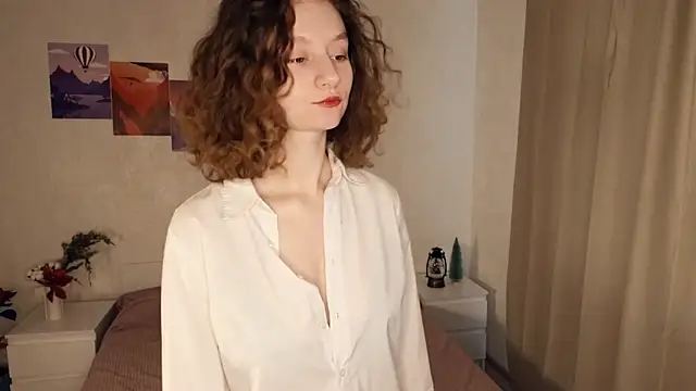 Leya Curly online show from 26, 1, 2025