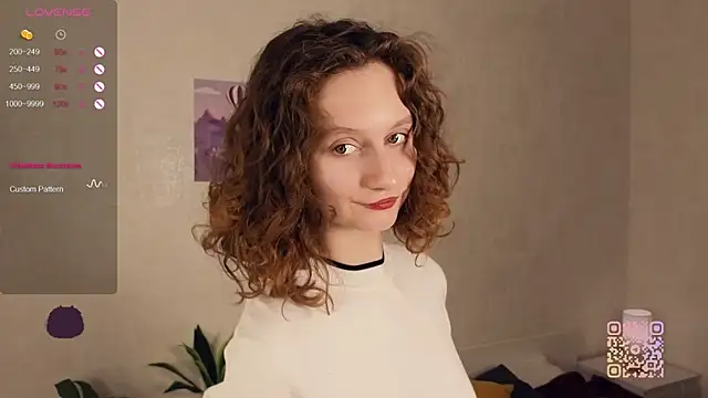 Leya Curly online show from 13, 9, 2025