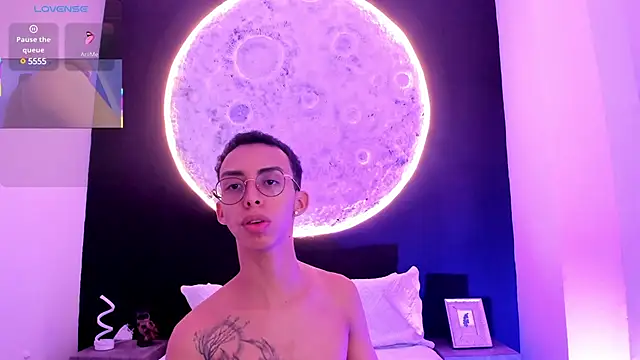 EthaanCox online show from 16, 2, 2025